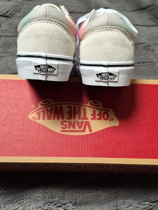 Vans Old Skool Unisex Aura Shift Suede Beige & Pastel Sneakers SZ 6.5 M/8 W, NWT - Picture 9 of 14